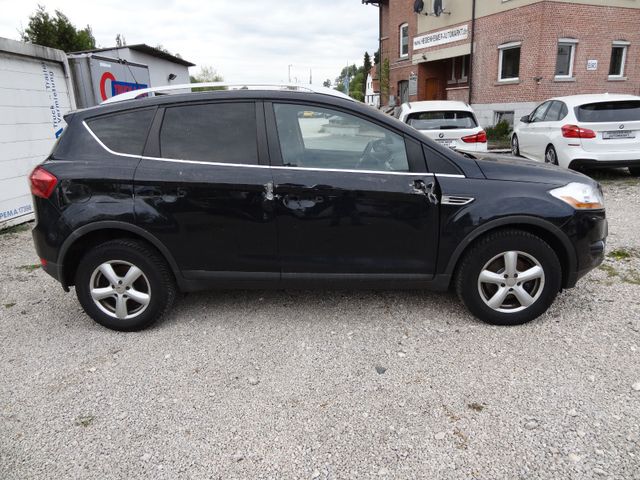 Fahrzeugabbildung Ford Kuga Trend/4x4/Klima/SitzH/AHK/Pano/