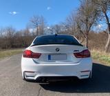 BMW M4 Competition 2.Hd Deutsch F82 - BMW M4: Competition