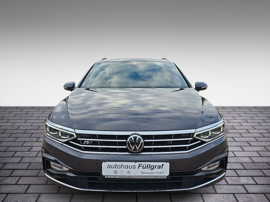 Volkswagen Passat Variant 1.5 TSI Elegance Elegance R-Line foto 2