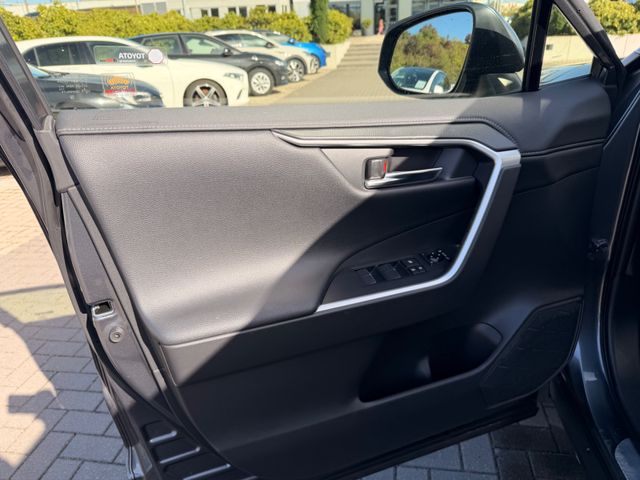Toyota RAV 4 Hybrid 4×2 Team Deutschland