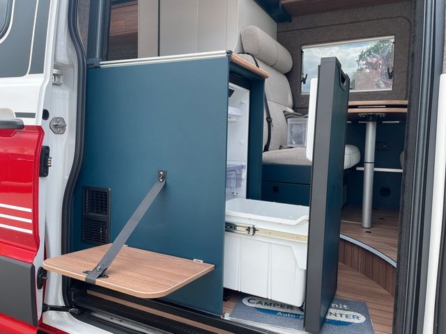 HYMER  ERIBA  HYMERCAR ERIBA Car 600 Automatik  KLIMAAUTOMATIK NAVI ALU