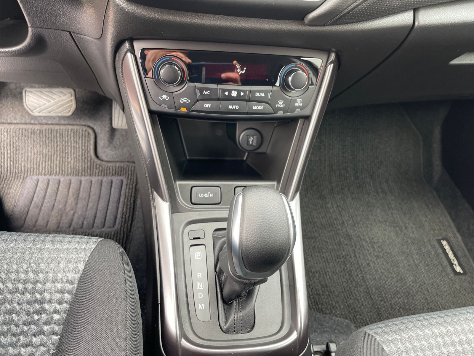 Fahrzeugabbildung Suzuki S-Cross 1.5 Hybrid Comfort Automatik/AHK/Allwett