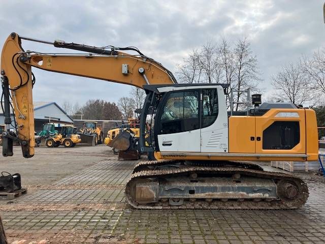 Liebherr R 922 LC CW40