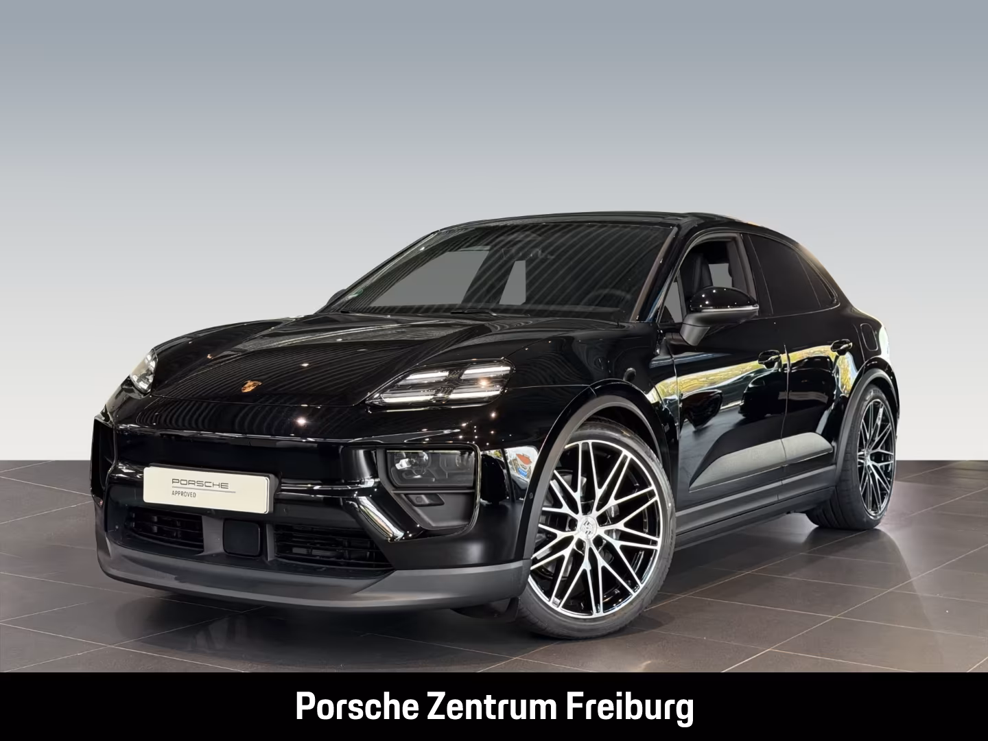 Porsche Macan Electric 2026 SUV 408 CP Automată Negru