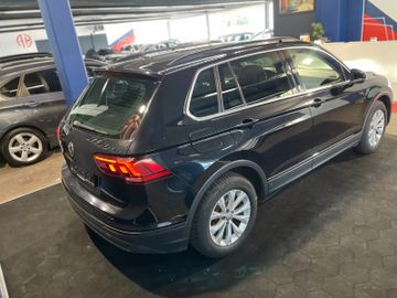 Volkswagen Tiguan - 8