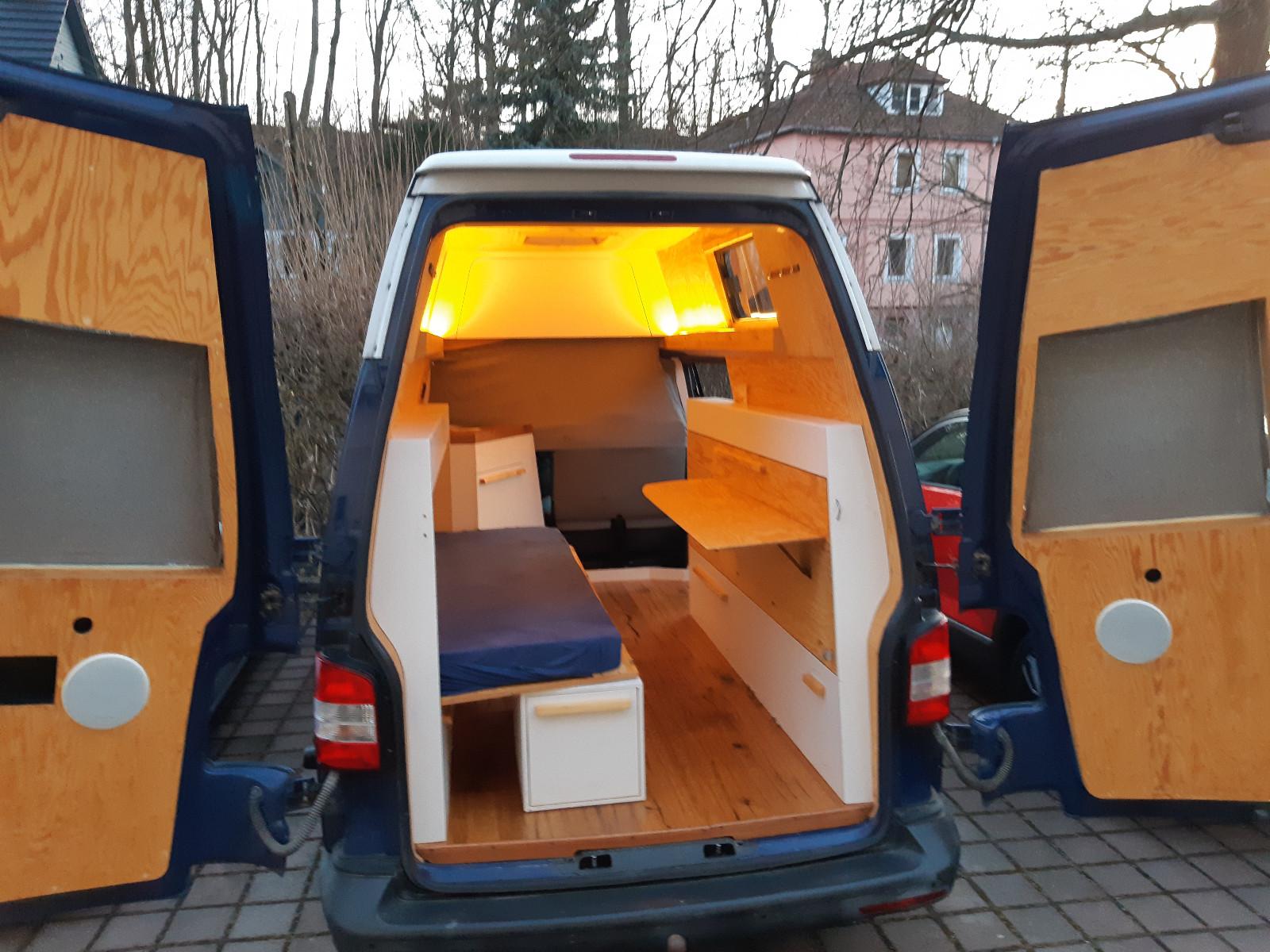 Volkswagen VW T5 Hochdach  Allrad Camper  Tischlerausbau 