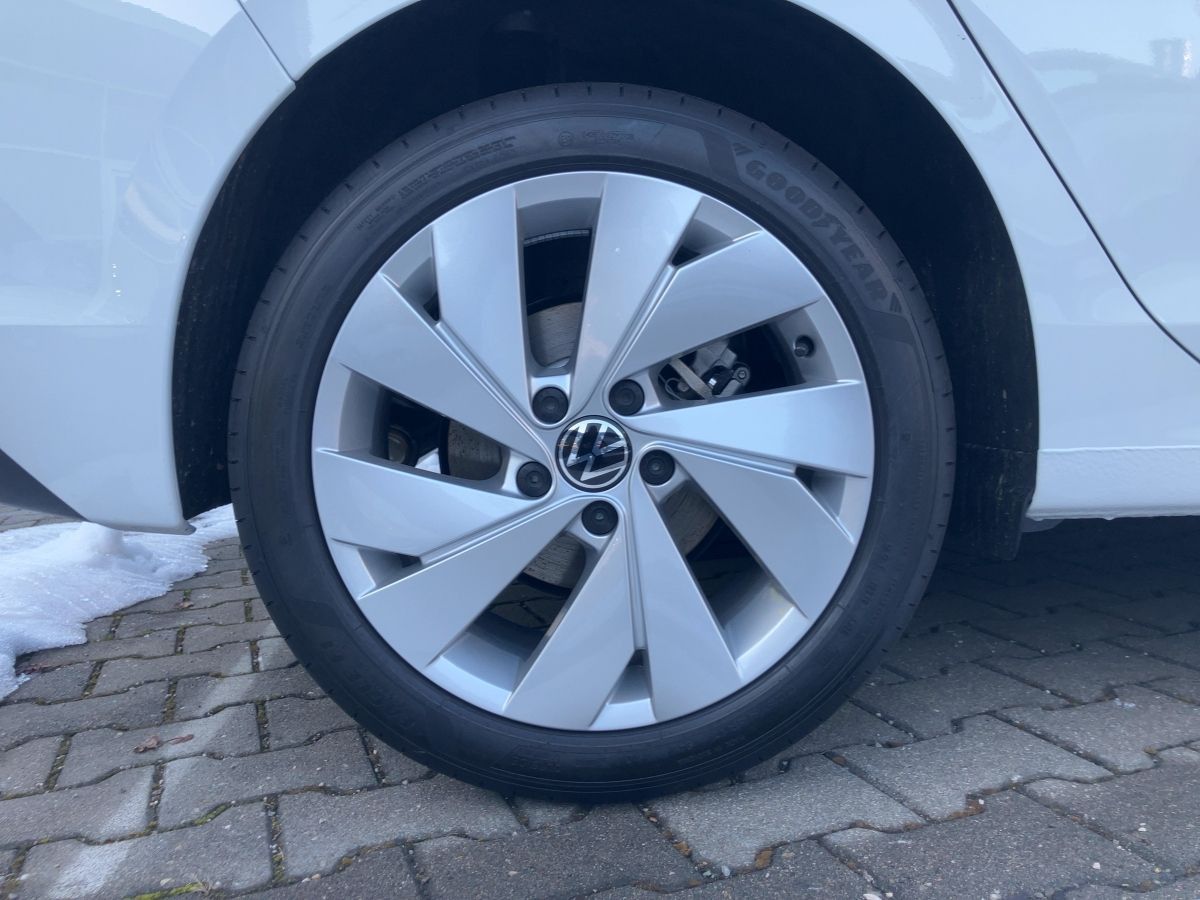 Volkswagen Golf - Bild 12