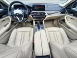 BMW 530 d Luxury Line ACC PANO MEM HUD R-CAM PDC - BMW Unfallwagen