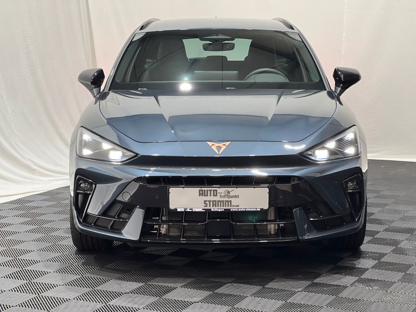 Fahrzeugabbildung CUPRA Leon Sportstourer 1.5 TSI - ACC - Keyless - AHK