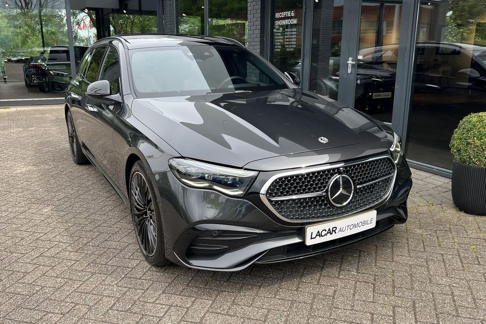 Mercedes-Benz E 300 Estate 300e AMG Line I luftfederung I Hype imagem 3