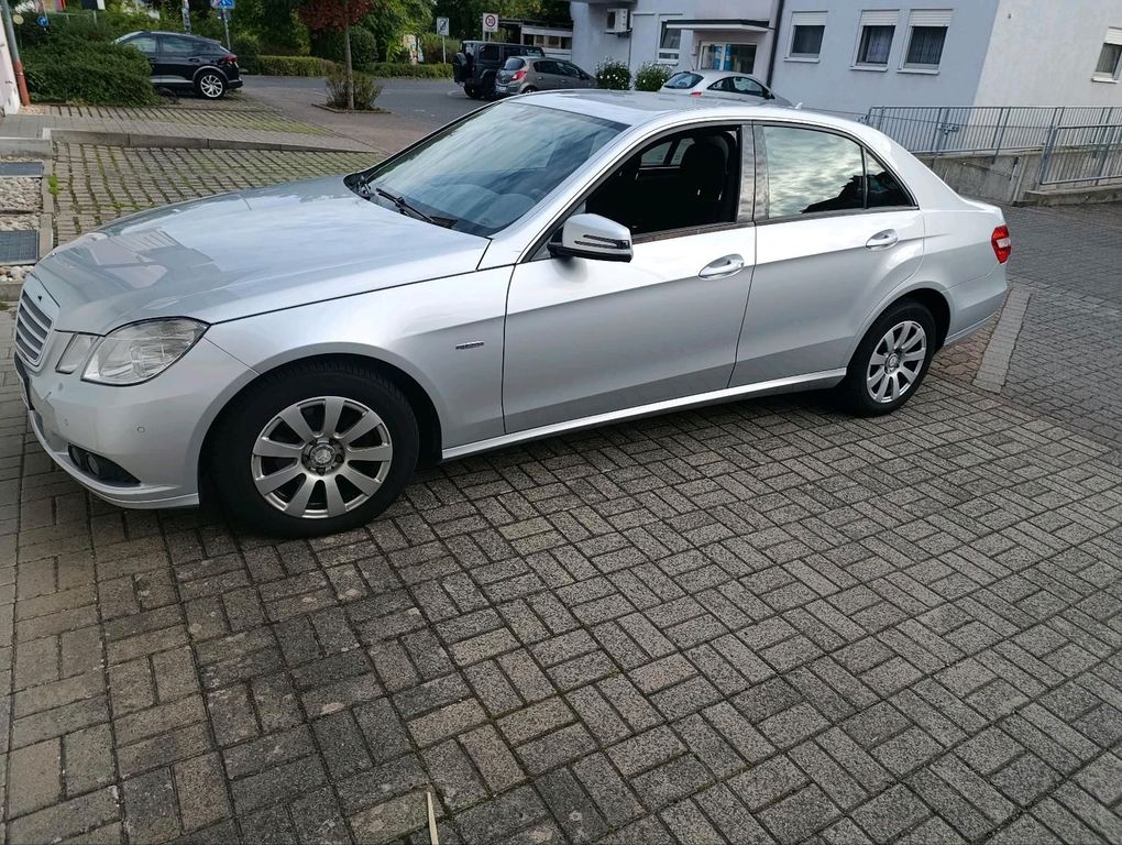 Image of Mercedes-Benz C 180
