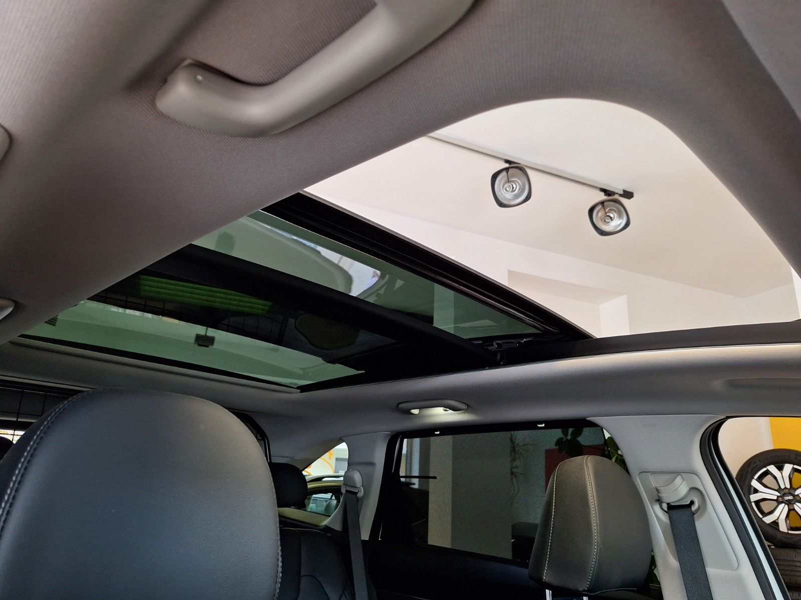 Kia Sorento Plug-in Hybrid Panodach 8xAlu Scheckheft imagem 3