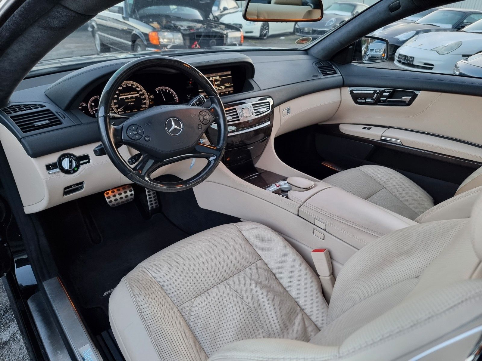 Fahrzeugabbildung Mercedes-Benz CL 500 AMG/Deutsch/Scheckheft/Massage/Top