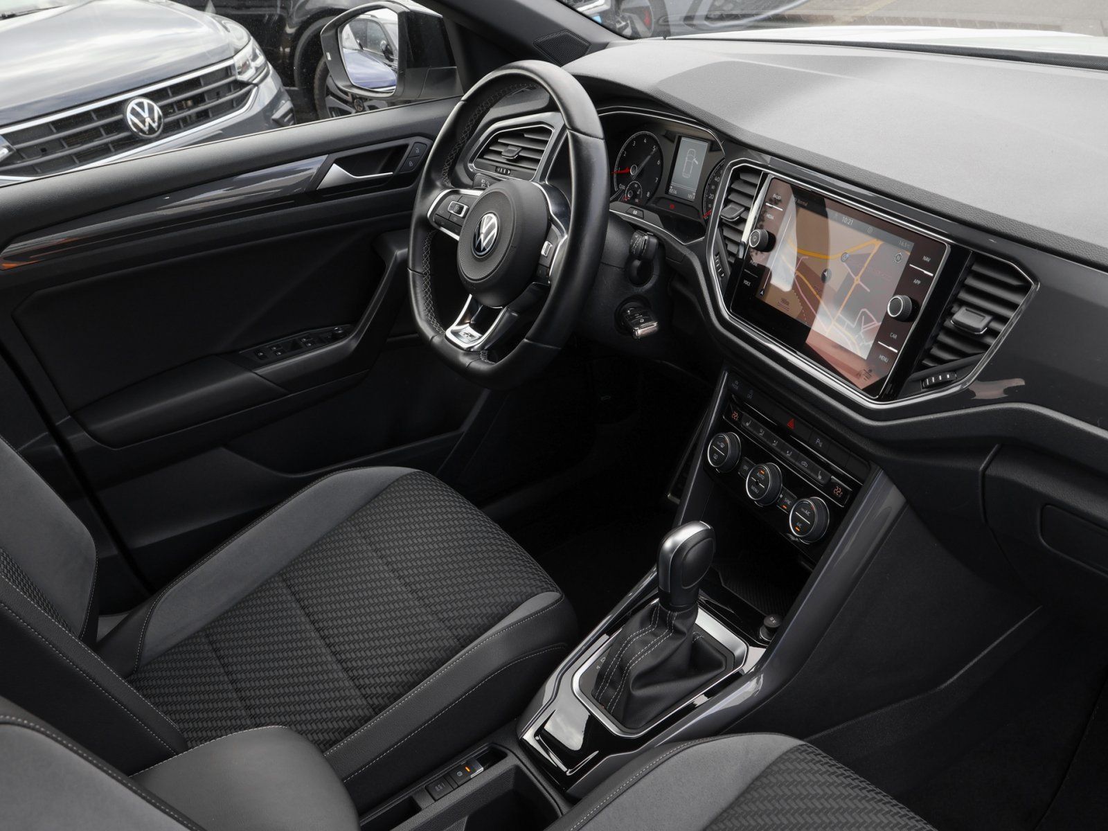 Volkswagen T-Roc - Bild 4