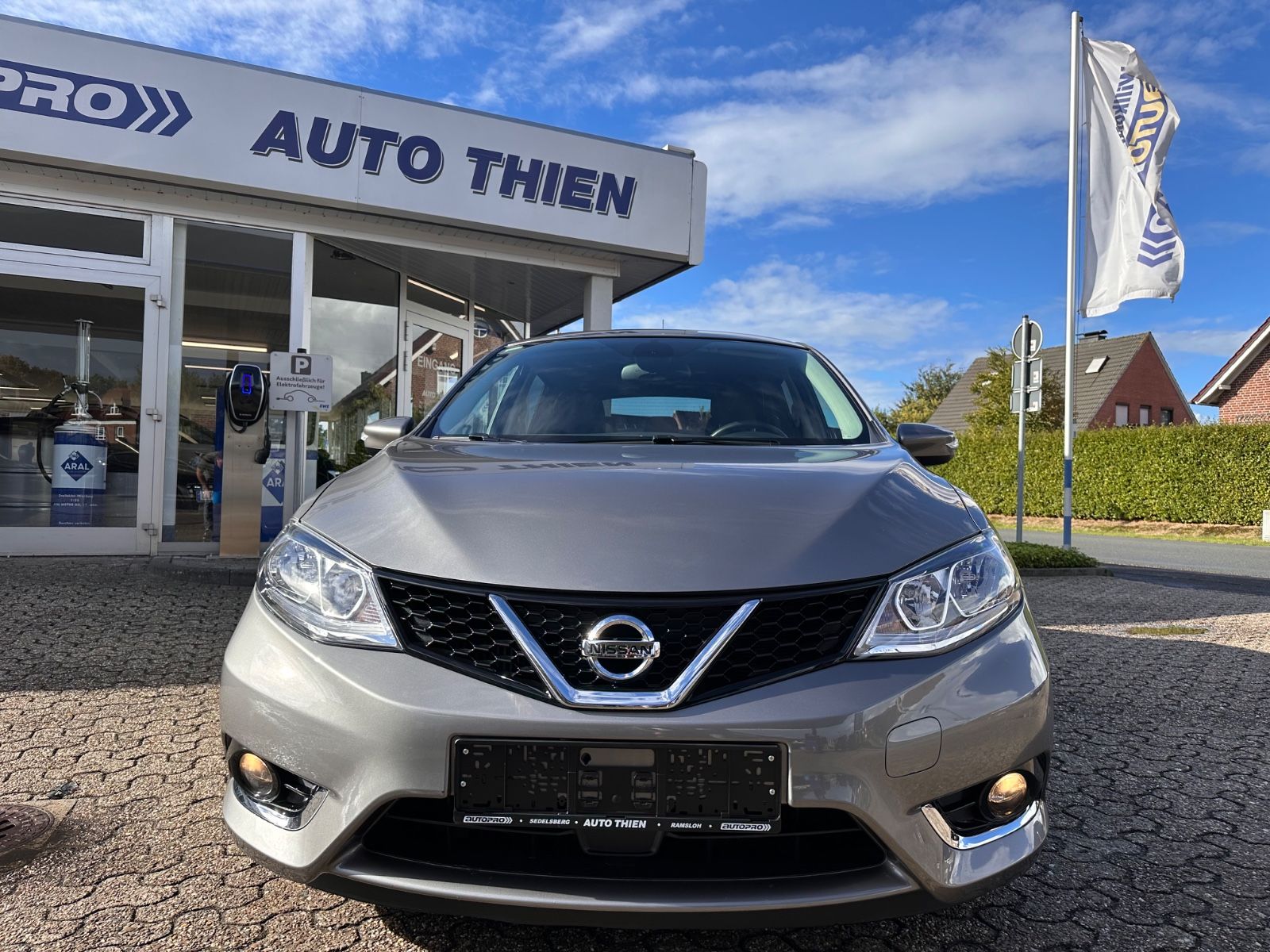 Fahrzeugabbildung Nissan Pulsar N-Connecta 1.2 DIG-T AHK/Kamera/GRA/SHZG