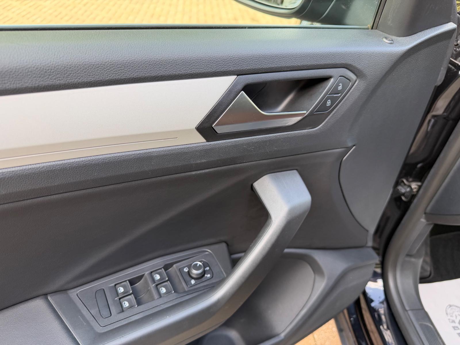 Volkswagen T-Roc Cabriolet Style 2.Hand Leder Standheizung, миниатюра 13