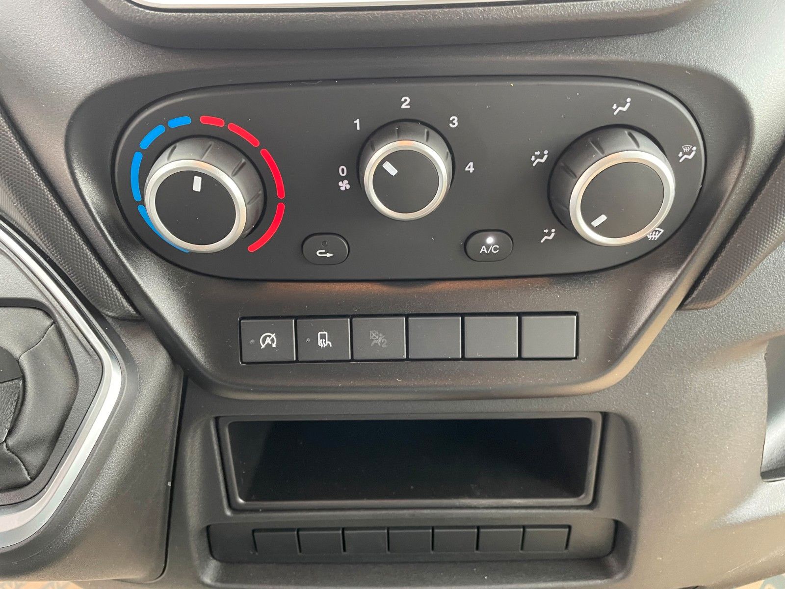 Fahrzeugabbildung Iveco Daily 35C14 A8 *R3.450mm*Automatik* 7x vorhanden