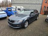 Skoda Octavia lll Combi 2.0 TSI DSG Ambition+NAVI+PDC+ - Skoda Octavia Ambition mit Benzin-Antrieb