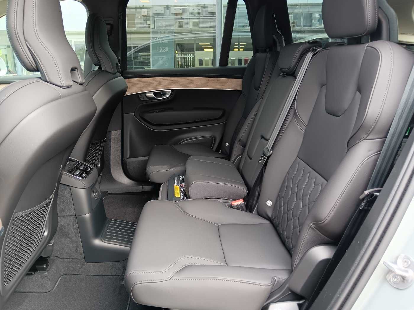 Fahrzeugabbildung Volvo XC90 T8 AWD Plus Bright 'Anhängerkupplung'