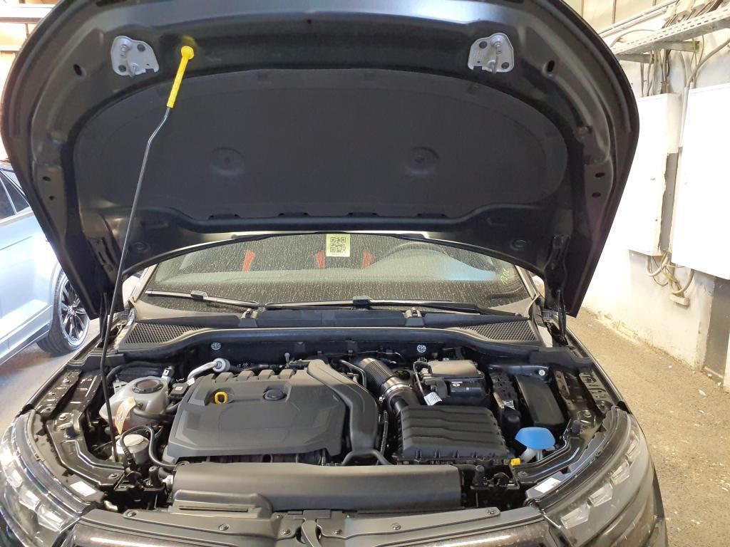 Skoda Kamiq Monte Carlo 1.5TSI Pano*Tempo*PDC*SH*Klima