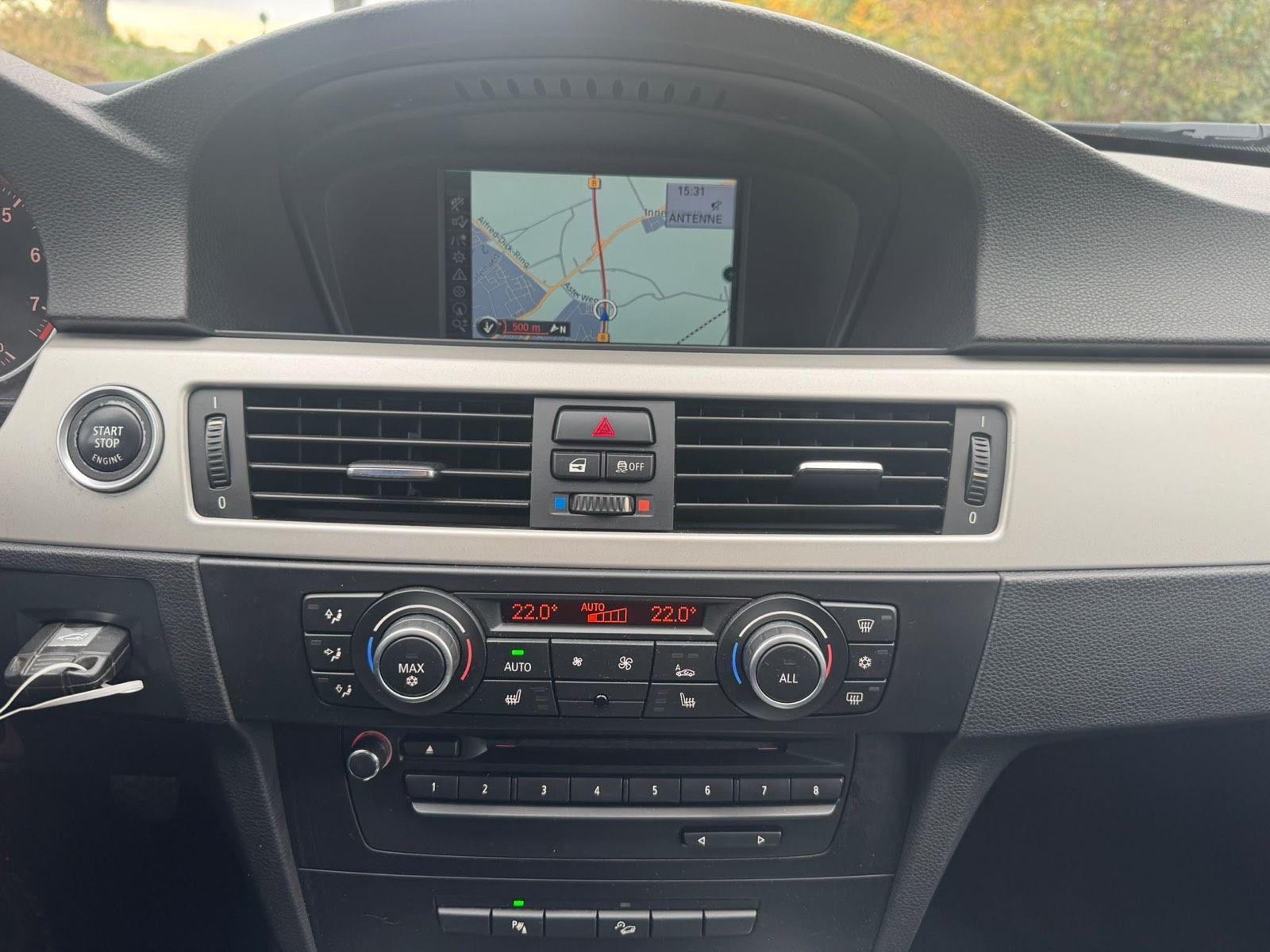 BMW 325 2011 — photo 13