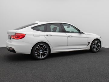BMW 330 Gran Turismo - 6