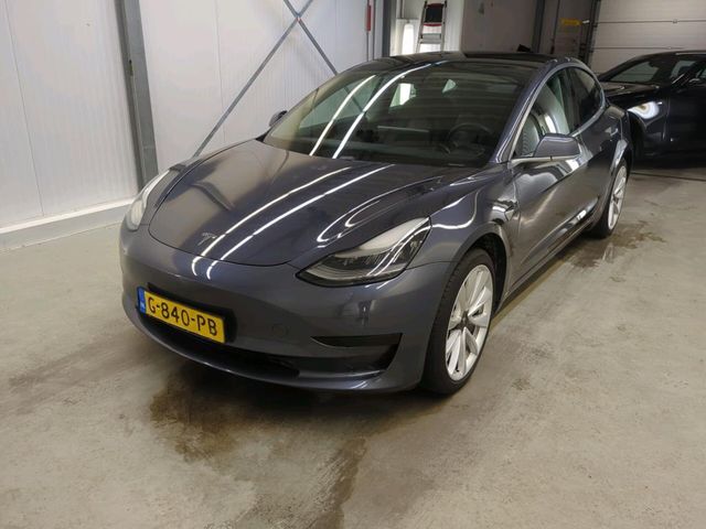 Tesla Model 3 Standard RWD Plus [ AUTOPILOT+19'' LMV+6