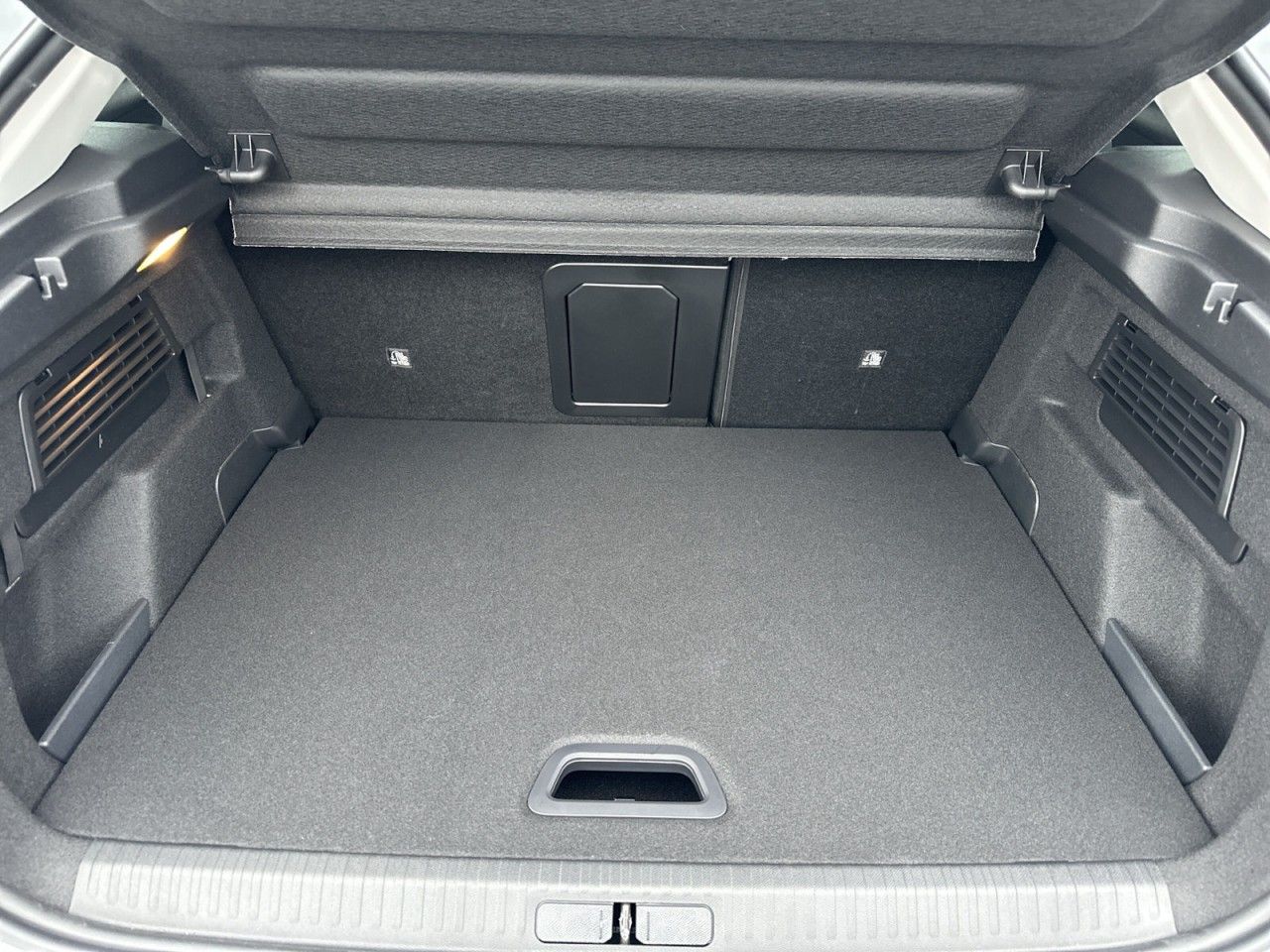 Fahrzeugabbildung Citroën C4 Benziner 130 Automatik MAX