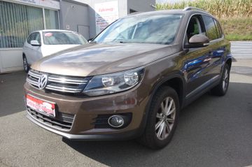 Volkswagen Tiguan - 1