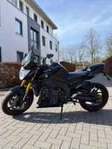 Yamaha FZ8 - YAMAHA FZ8