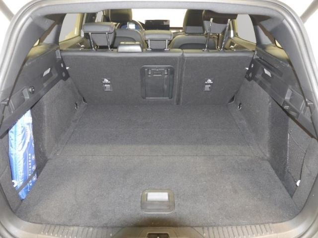 Fahrzeugabbildung Ford Focus Turnier ST-Line X PANORAMADACH LED Head-Up