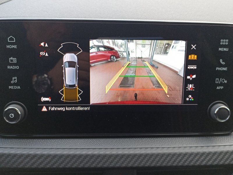 Fahrzeugabbildung SKODA Scala 1.5 TSI DSG Monte Carlo AHK+MATRIX-LED+KAM