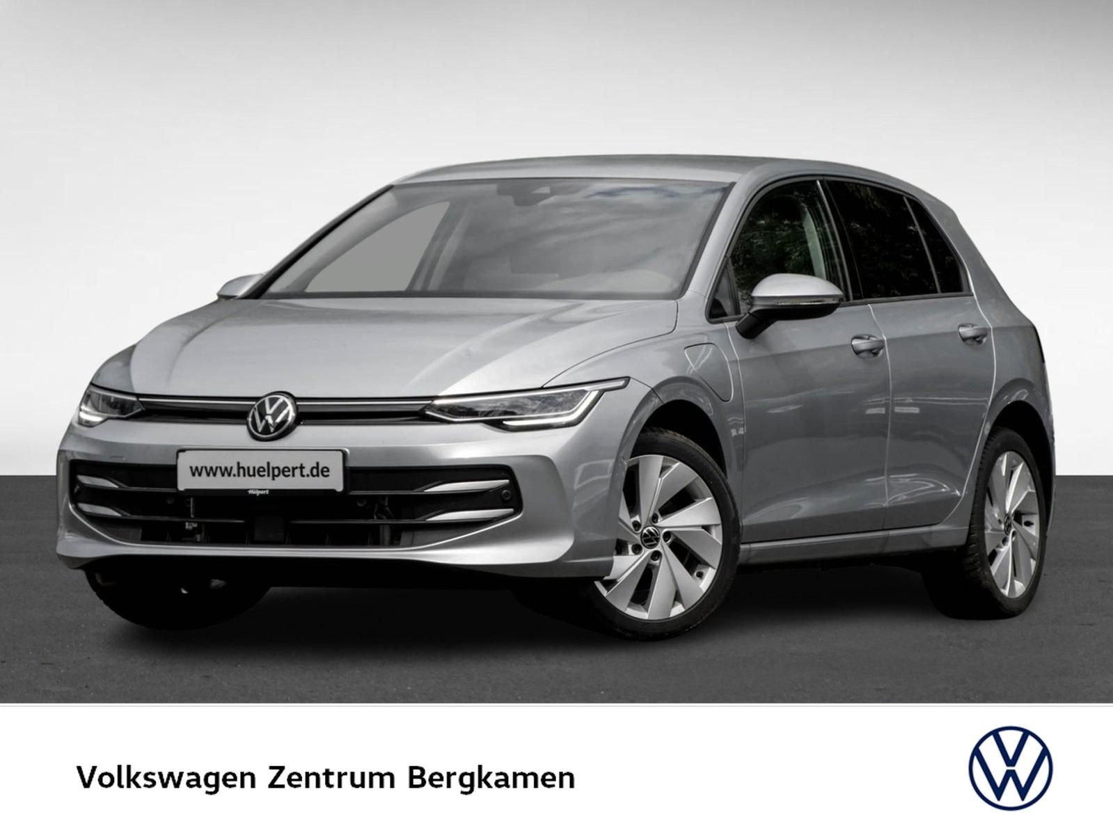 Volkswagen Golf VIII 1.5 HYBRID LIFE FACELIFT CAM ACC LM17