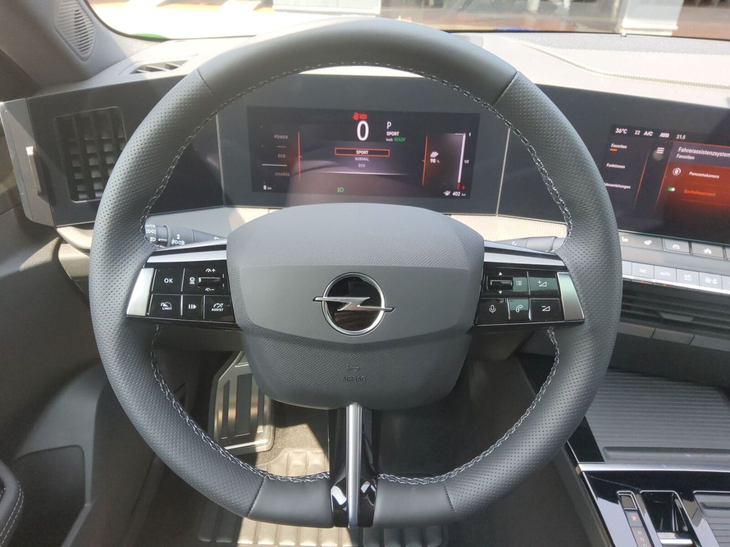 Fahrzeugabbildung Opel Astra GS 5-Türer Electric HUD El. Panodach Panor