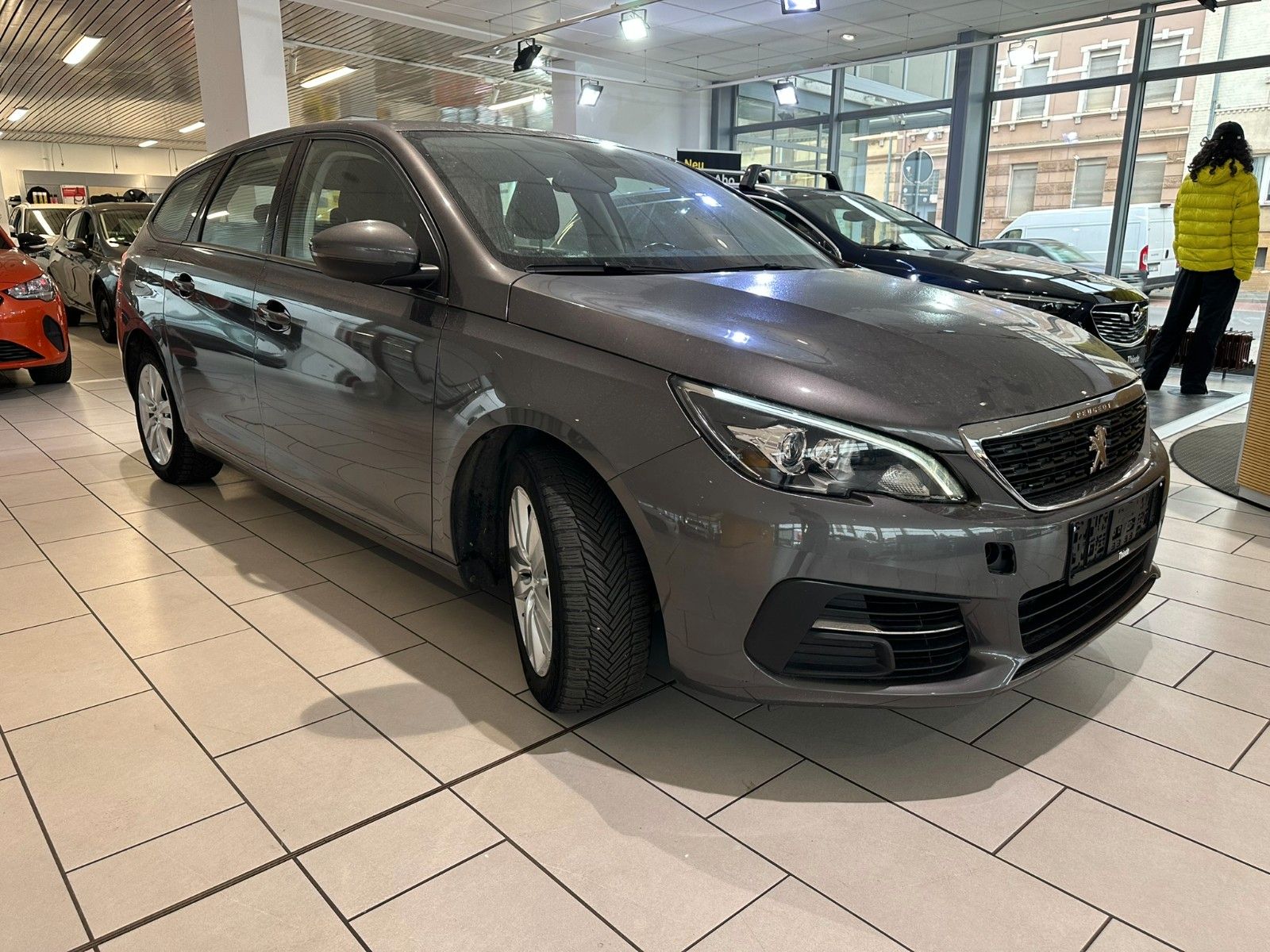 Fahrzeugabbildung Peugeot 308 SW Active 1.5D NAVI/LED/PDC/ALU/TEMPOMAT