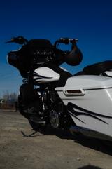 Harley-Davidson FLHXSE CVO Streetglide 1.Hand Scheckheft Tüv Neu - Motorräder in Dortmund