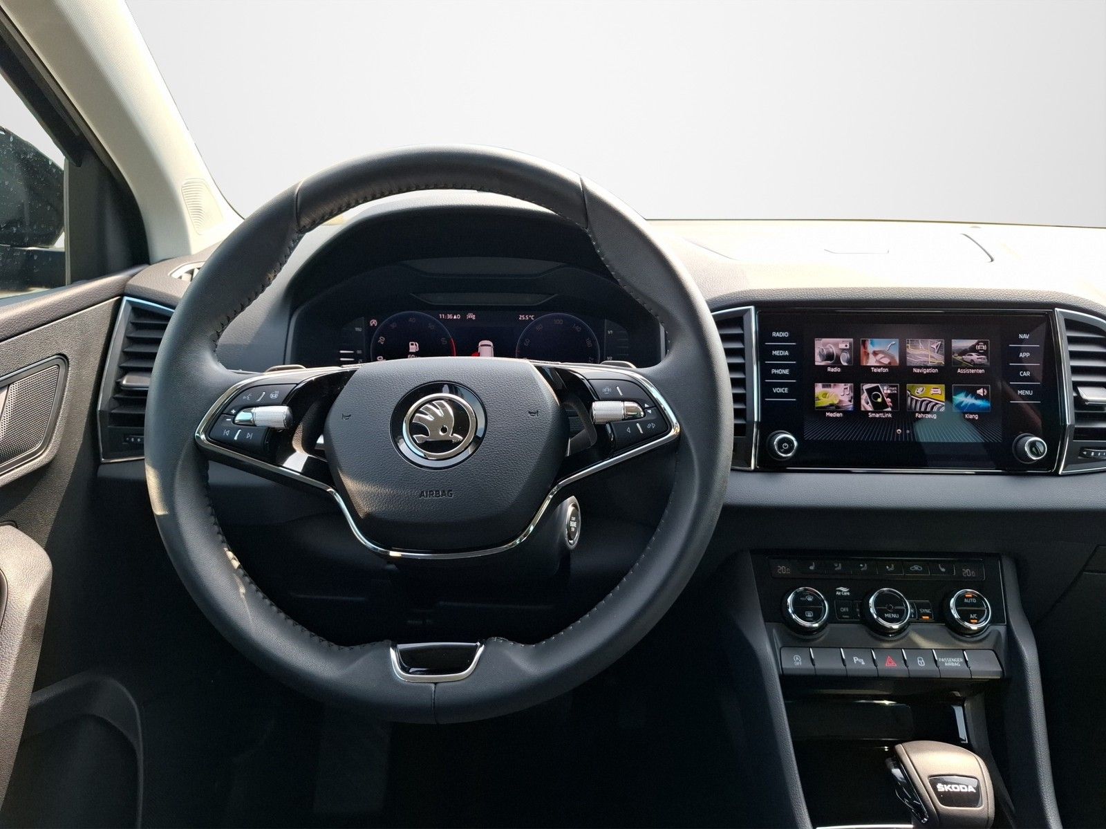 SKODA Karoq 1.5 TSI Selection DSG / KLIMA / NAVI / KAM - Image 11