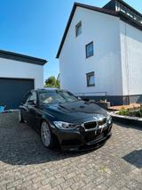 BMW F30 335i x-Drive M Performance - BMW 335: 335i Performance