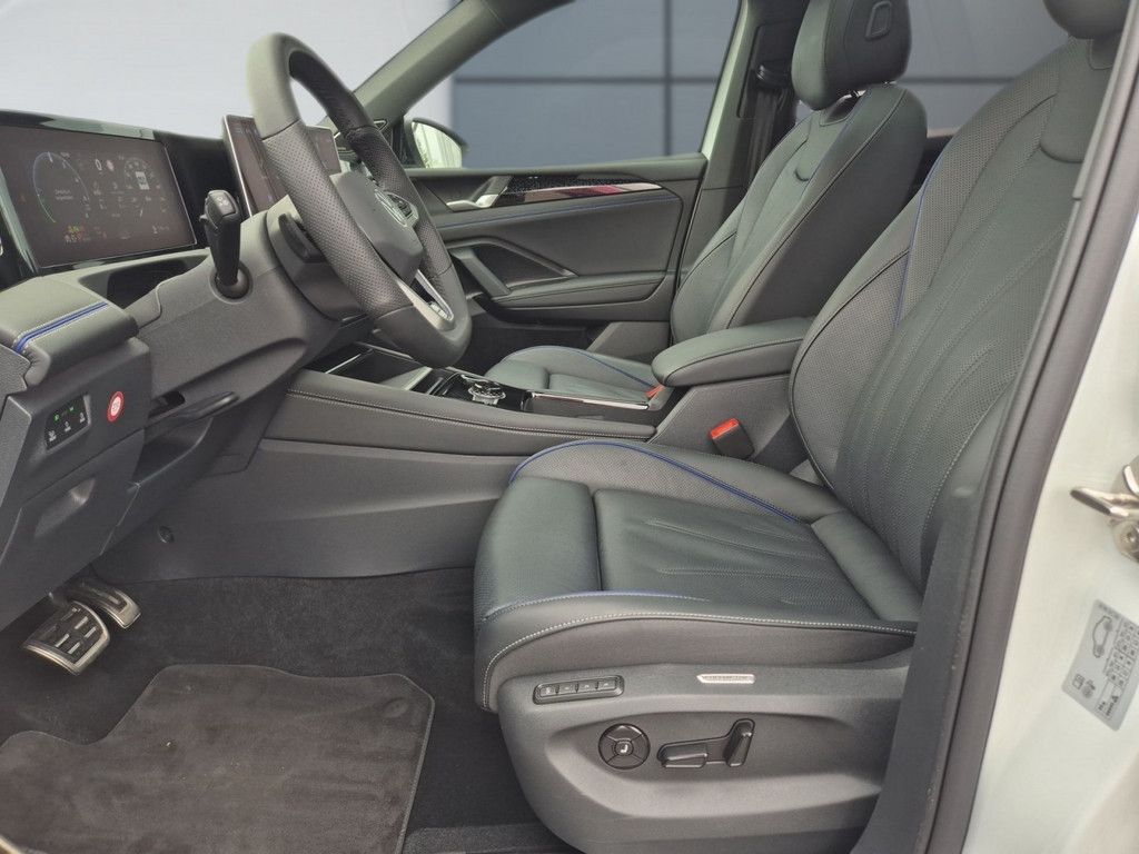 Tiguan 1.5 TSI eHybrid R-Line *DSG*AHK*PANO*BLAC