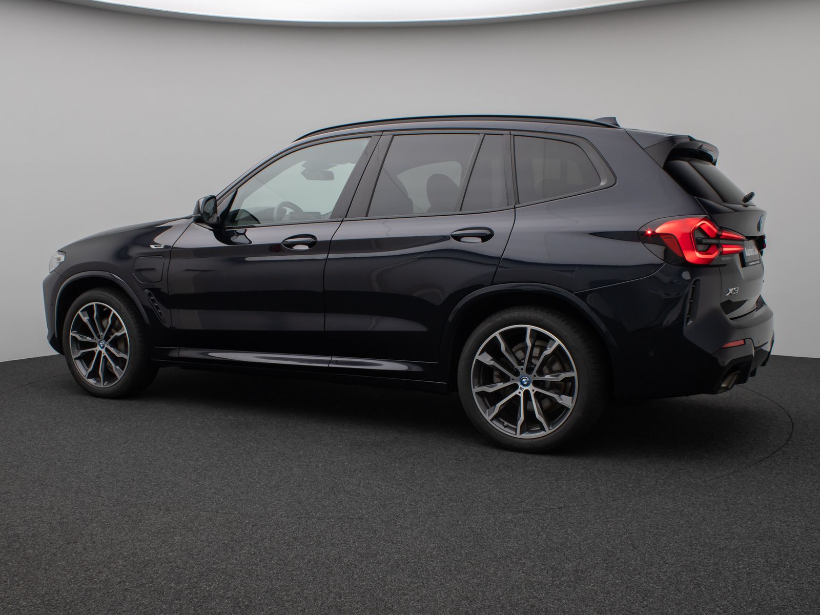 Fahrzeugabbildung BMW X3 xD30e M Sport Kamera DAB DrivAssis LED 20Zoll