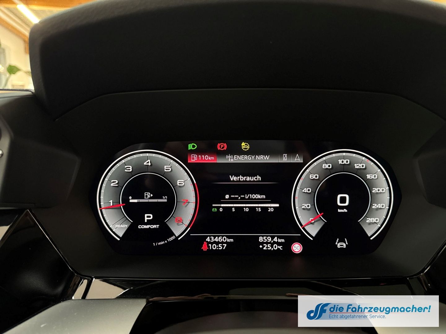 Fahrzeugabbildung Audi A3 Sportback 40 TFSI quattro S line El. Panodach
