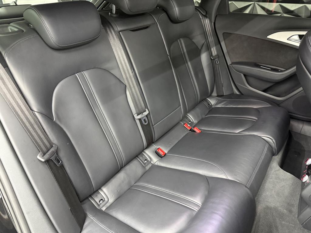 Audi RS6 4.0 TFSI quattro, Foto 28 von 50