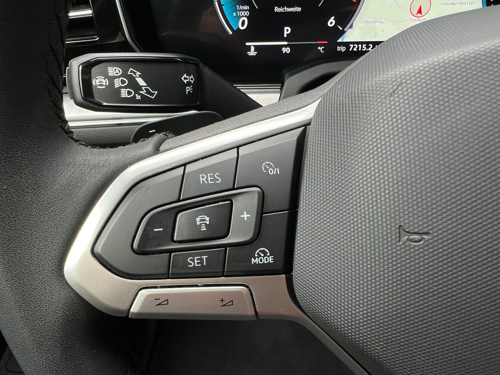 Fahrzeugabbildung Volkswagen Touareg 3.0 TDI 4MOTION *AHK,Luft,Leder,ACC,Kame