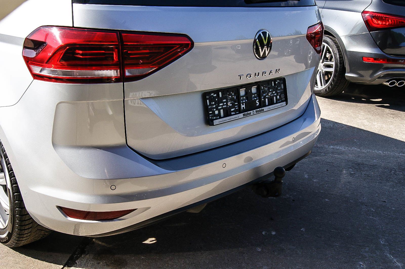 Fahrzeugabbildung Volkswagen Touran 15TSI Comfort DSG 7-SITZER VIRTUAL ANHZV