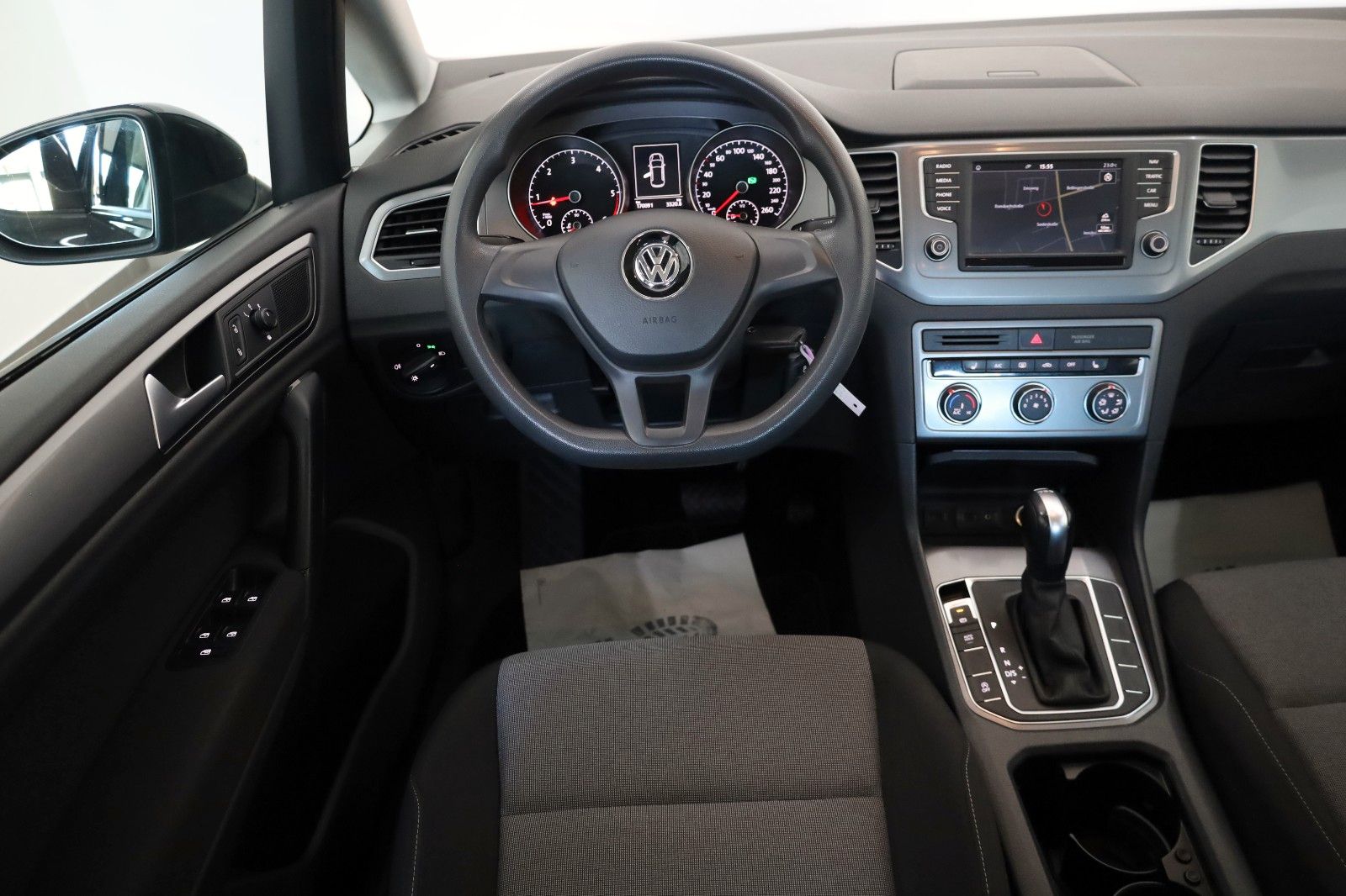 Fahrzeugabbildung Volkswagen Golf Sportsvan VII Trendline Navi,SH,PDC,AHK