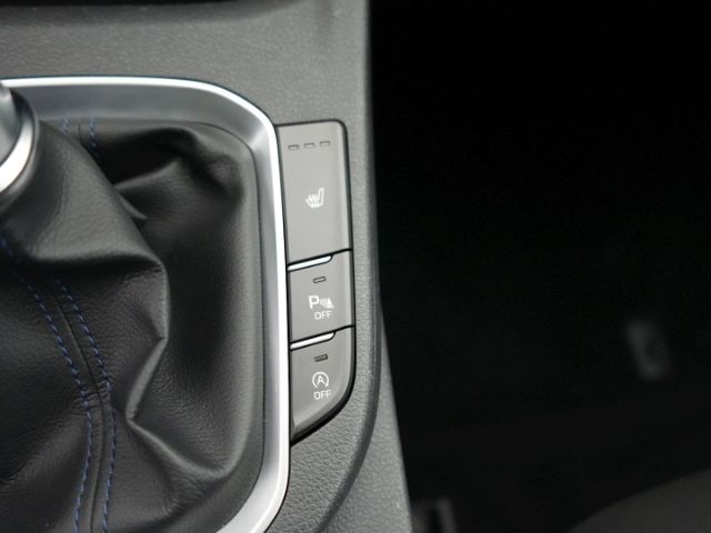 i30 PASSION+RÜCKFAHRKAMERA+SITZ-/LENKRADHEIZUNG+