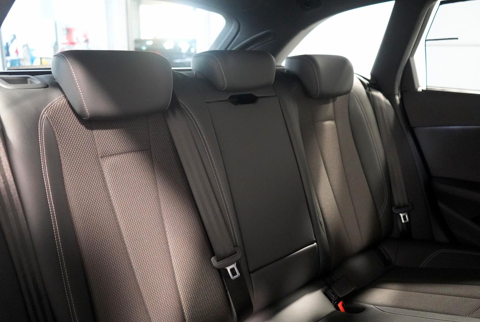 Audi A4 Avant 35 TDI advanced *360°*AHK*S-LINE*LED*