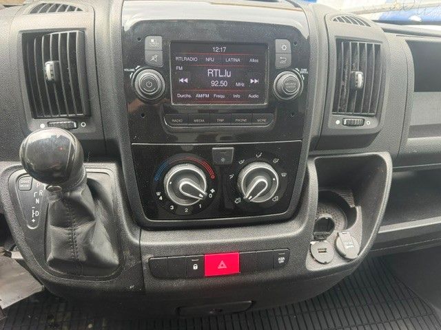 Fahrzeugabbildung Fiat Ducato 33 140 L3H2 RS: 4035 mm