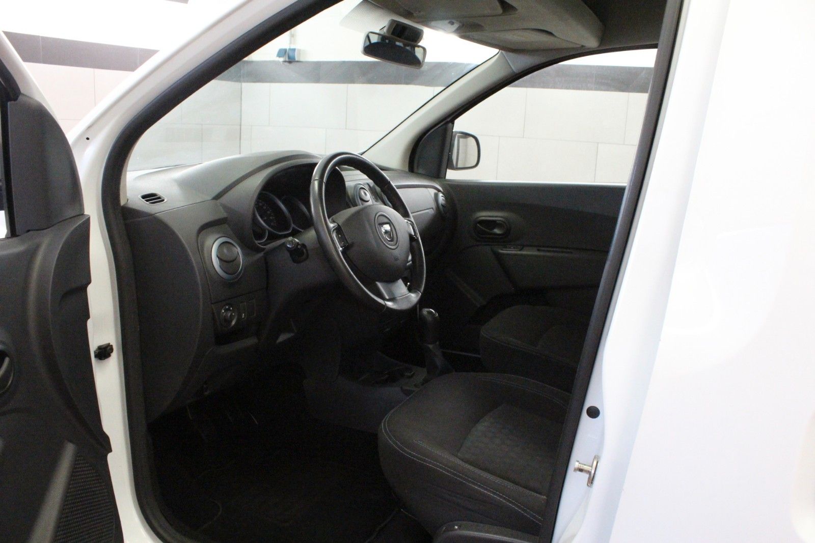 Fahrzeugabbildung Dacia Dokker TCe 115 Stepway *Navi*Klima*Shz
