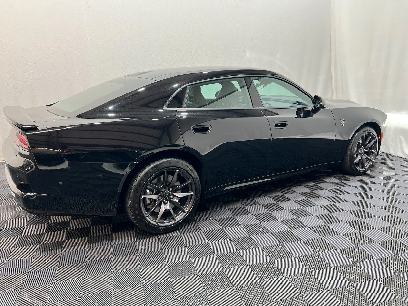 Fahrzeugabbildung Dodge Charger Scat Pack - 4 Door - SIXPACK - AWD